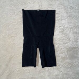 Assets‎ by SPANX shapewear shorts